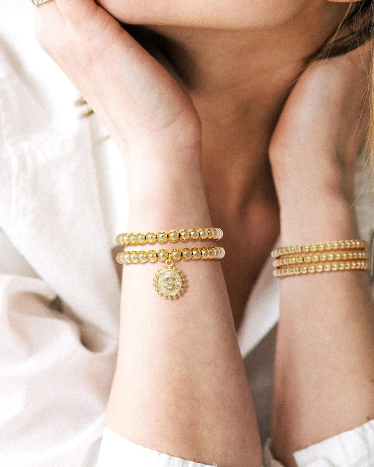 adoyi Gold Silver Bracelets for Women Beaded Bracelet 14K Gold Plated Bracelet Stack Initial Letter A-Z Strand Stretch Bead Stackable Bracelet Set Adjustable Jewelry Gift for Women