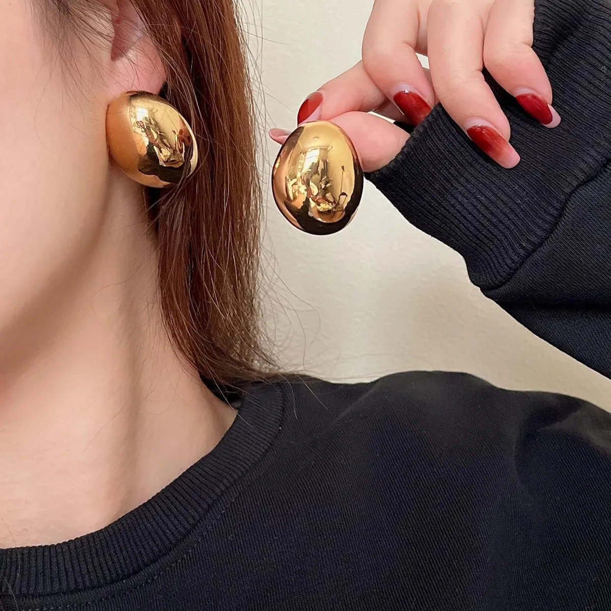 Chunky Gold Round Earrings for Women Lightweight Hypoallergenic Gold Statement Earrings Trendy Teardrop Earrings Vintage Geometric Earrings Dainty Jewelry Gifts
