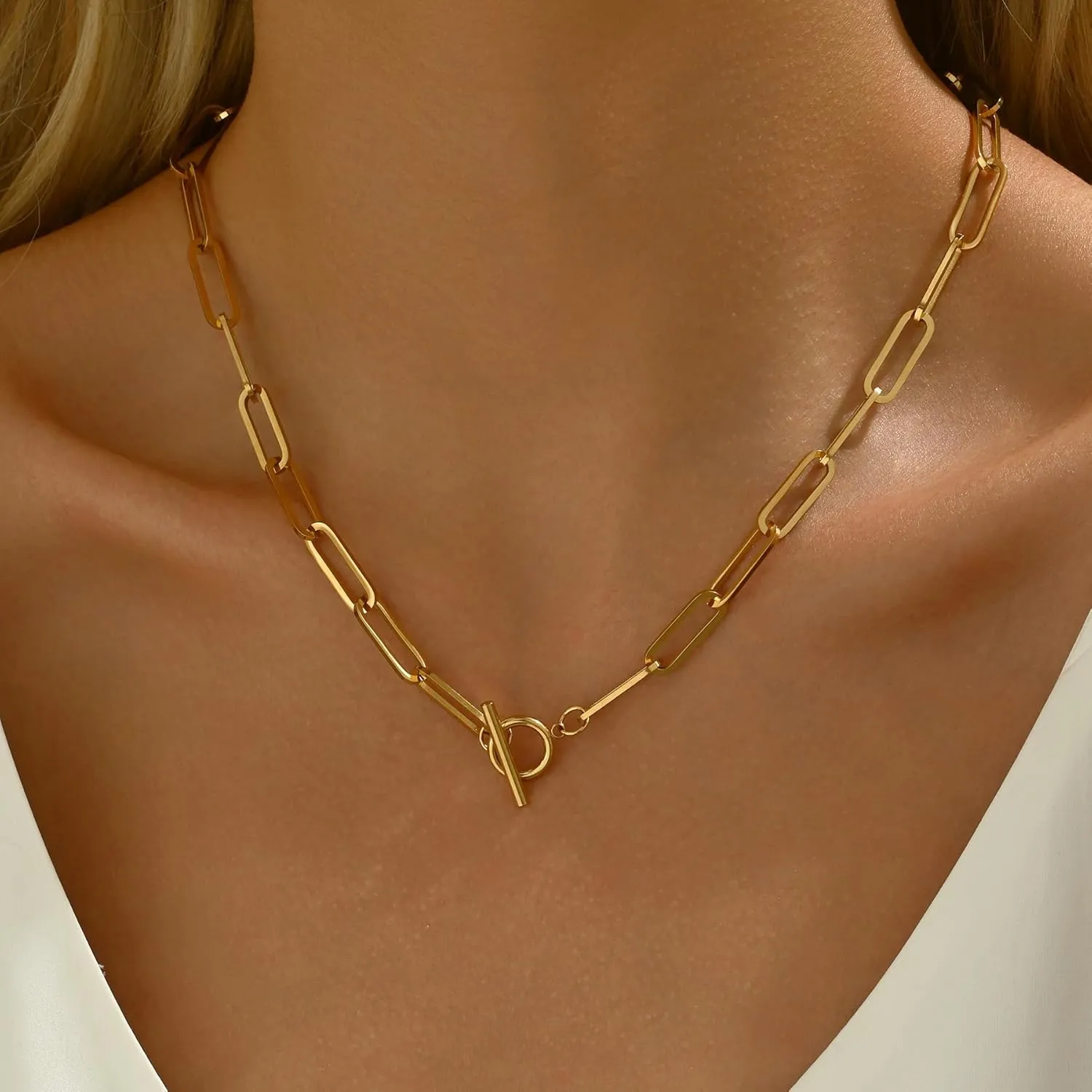 Chunky Toggle Necklace for Women 18K Gold Plated Vintage Paperclip Figaro Link Chain Necklaces Dainty Paper Clip Toggle Necklace for Jewelry Gift
