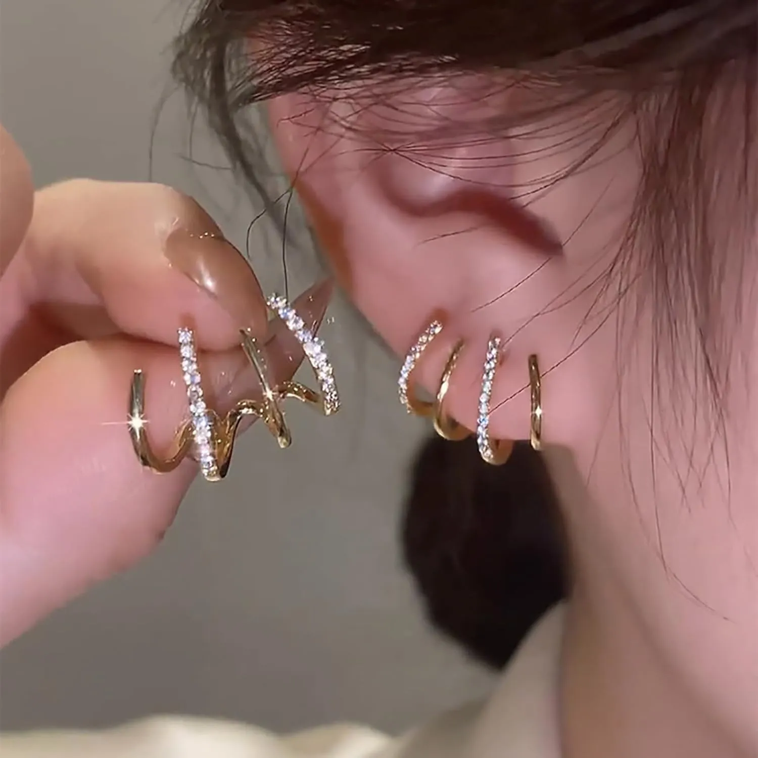 Claw Earrings for Women Gold Silver Cuff Earrings Minimalist Huggie Ear Wrap Piercing Stud Earrings