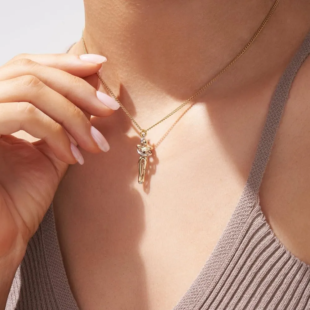 Dtja Love Hug Pendant Necklace for Women Two-Toned Affectionate Couple Hug Valentine's Necklaces Fashion Personalized Statement Jewelry Wedding Birthday Party Gifts for Her