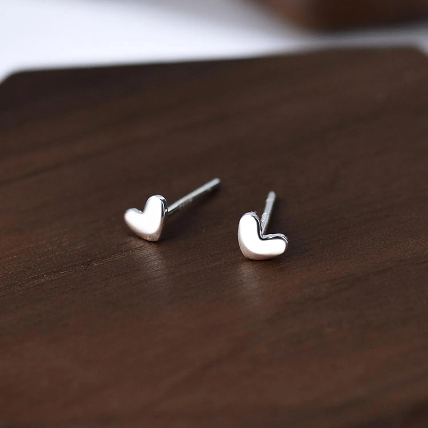 Gold Bow Earrings for Women 14K Gold Tiny Bow Stud Earrings Dainty Minimalist Bow Earrings Small Bow Ribbon Filled Earrings Bow Artilage Minimalist Earrings for Bride Wedding New Year Trendy Jewelry