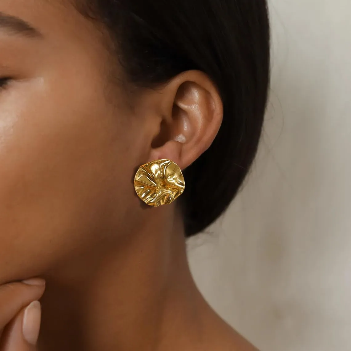 Gold Earrings for Women Trendy, Chunky Gold Statement Earrings 14K/18K Gold Plated Bow Drop Earrings for Women Thick Gold Heart Stud Earrings Square Gold Dangle Earrings Summer Beach Jewelry