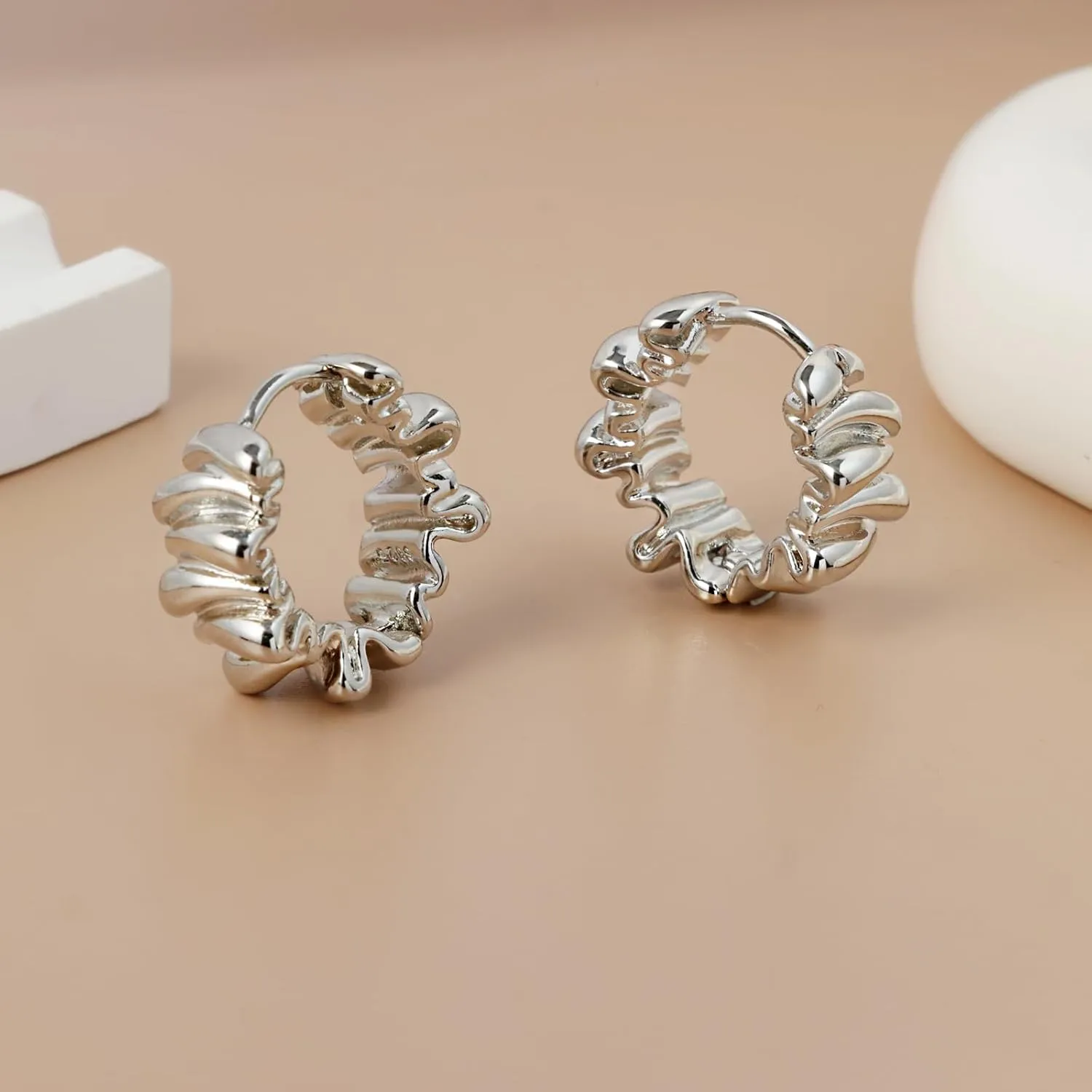 Gold Statement Earrings for Women Trendy, Chunky Gold Earrings Big Shell Wings Textured Dome Earrings Drop Earrings Hypoallergenic Earrings Lightweight Dainty Vintage Jewelry Gift