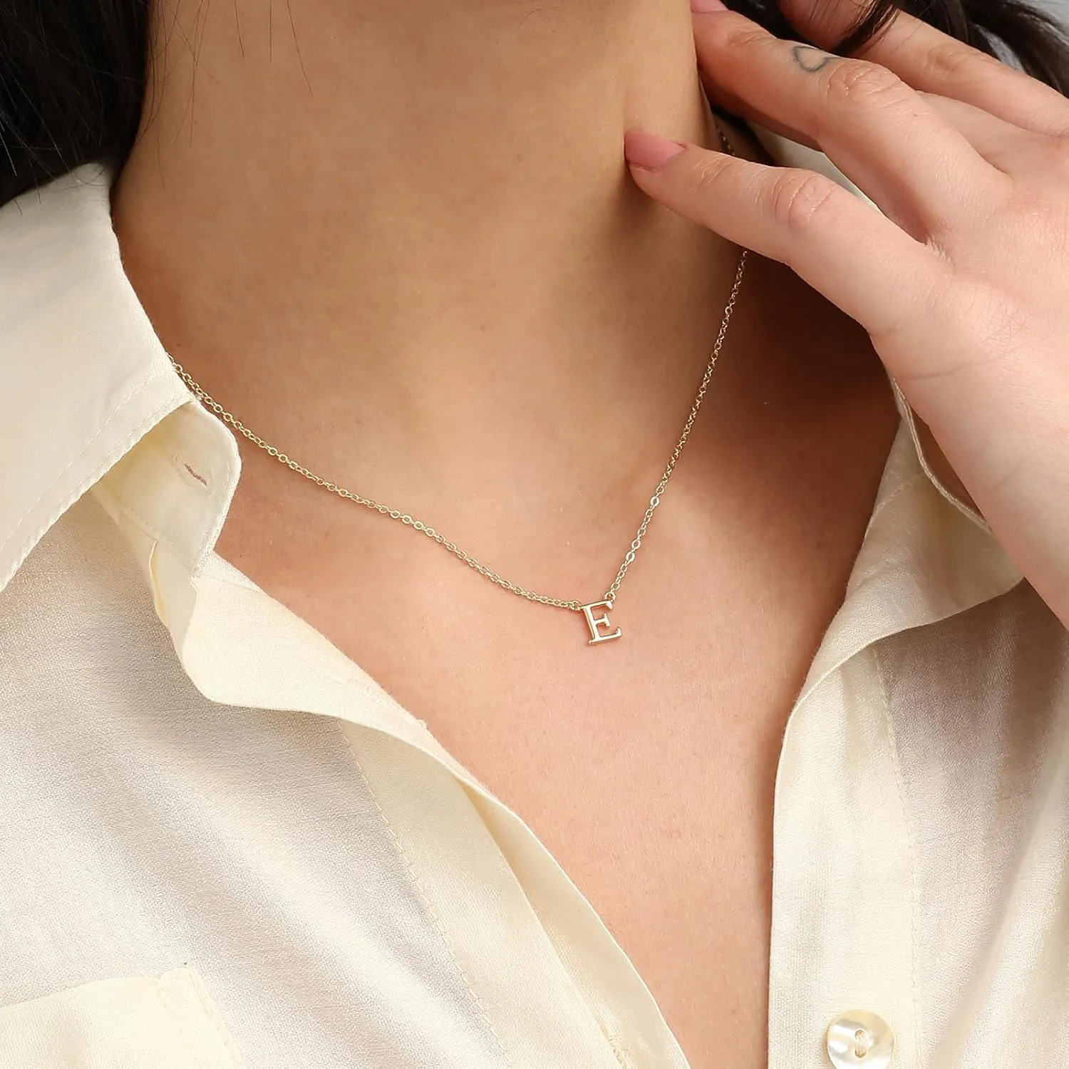 Initial Necklaces for Women, Dainty Gold Letter Necklace Tiny Initial Choker Necklace Trendy Cute Personalized Monogram Name Necklace Gold Jewelry for Women Gift