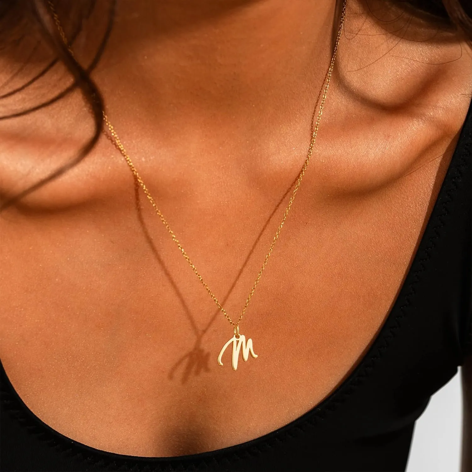 Initial Necklaces for Women Trendy, 14K Gold Plated A-Z Letter Pendant Necklace Gold Necklace for Women Custom Personalized Name Dainty Jewelry Fashion Accessories