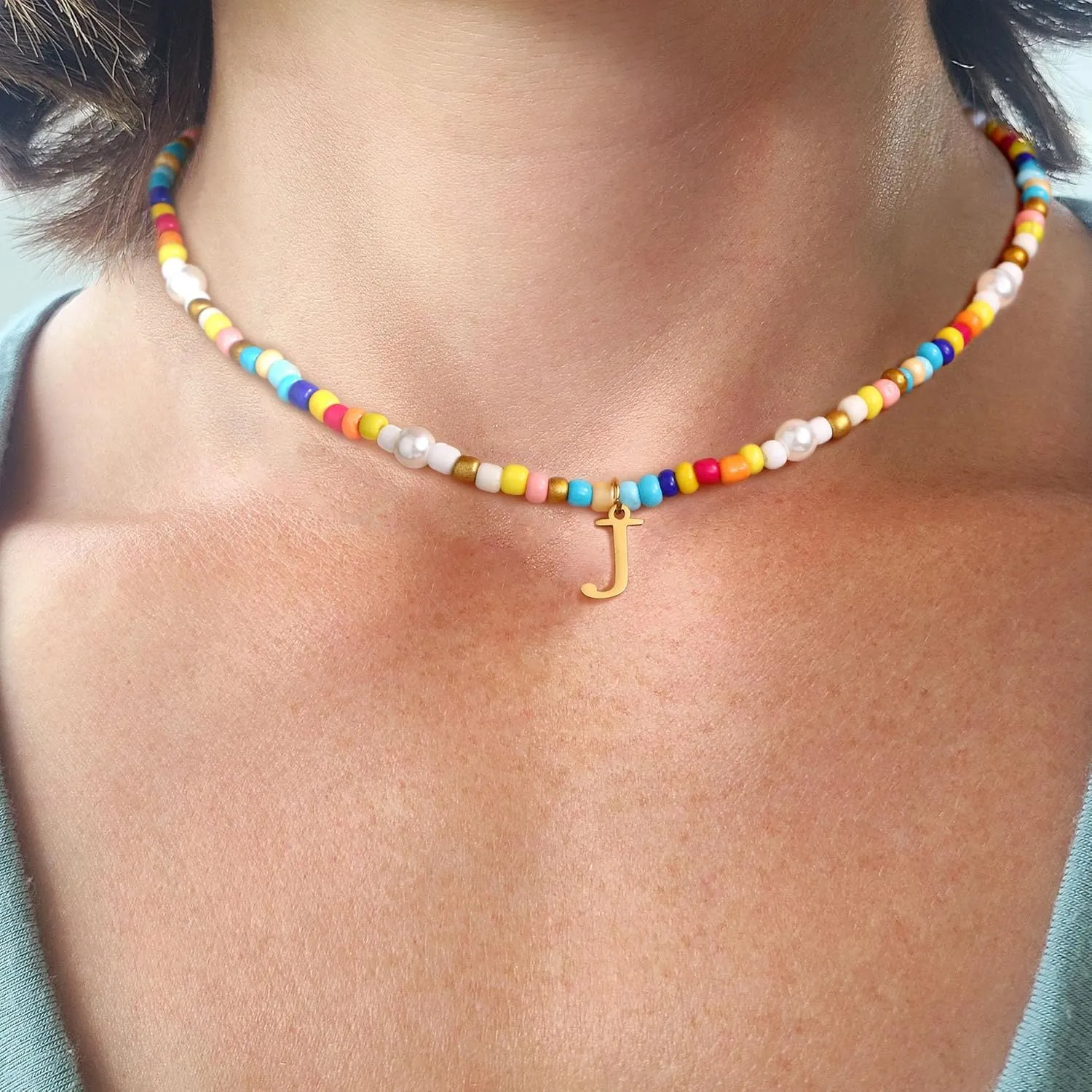 JSJOY Colorful Beaded Initial Necklace for Women, Y2K Rainbow Beaded Choker with Gold A-Z Letter Pendant Summer Jewelry Gift Handmade Boho Beaded Initial Necklace for Teens Trendy