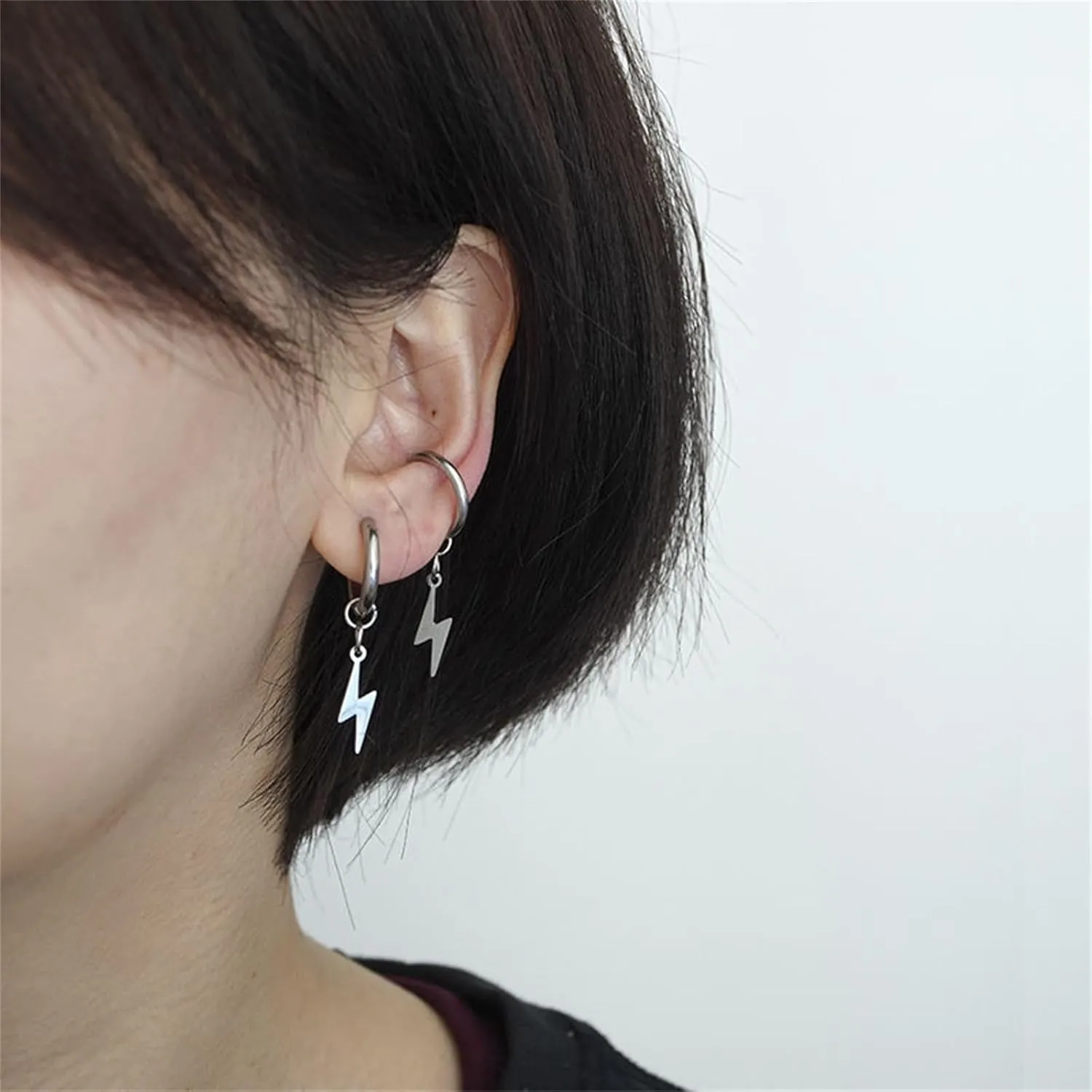 Lightning Bolt Small Huggie Hoop Earrings Stainless Steel Punk Personalized Black Flash Thunder Dangle Drop Earrings for Unisex Men Women Minimalist Goth Hip Hop 80s Party Fashion Jewelry Gifts