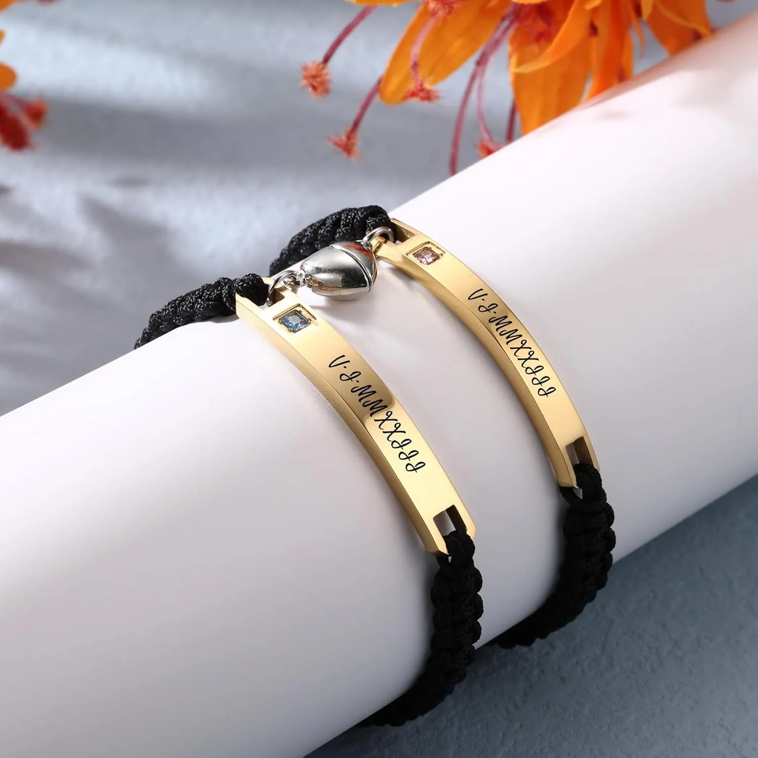 Personalized Matching Bracelets for Couples Adjustable Matching Couples Bracelets Set with Connectable Heart Custom Engraving Relationship Name Bracelet Jewelry Gifts for Men Women Couples