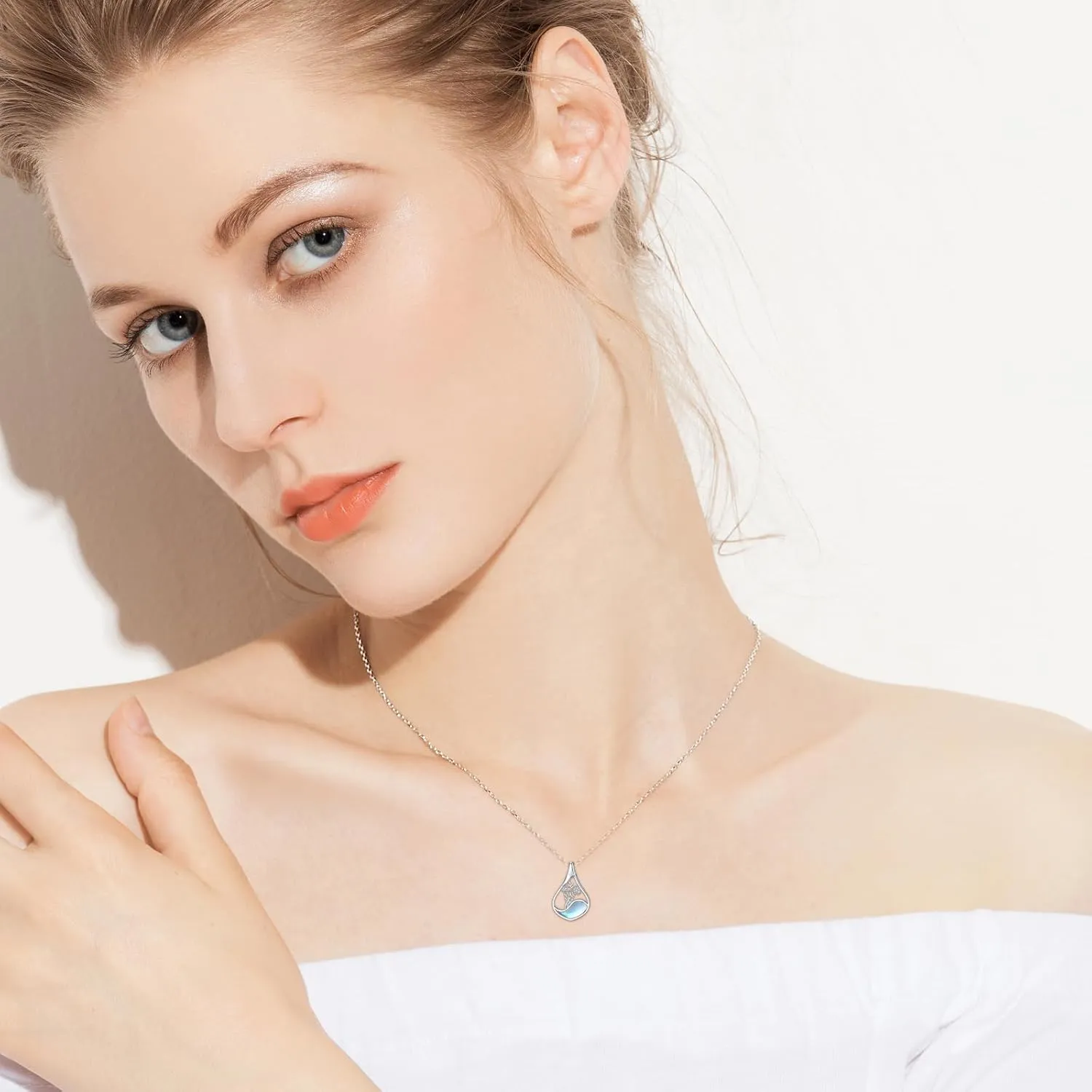 PROESS Moonstone Birth Flower Necklaces for Women Mother Sterling Silver Teardrop Necklace Teardrop Jewelry Gifts for Birthday Christmas