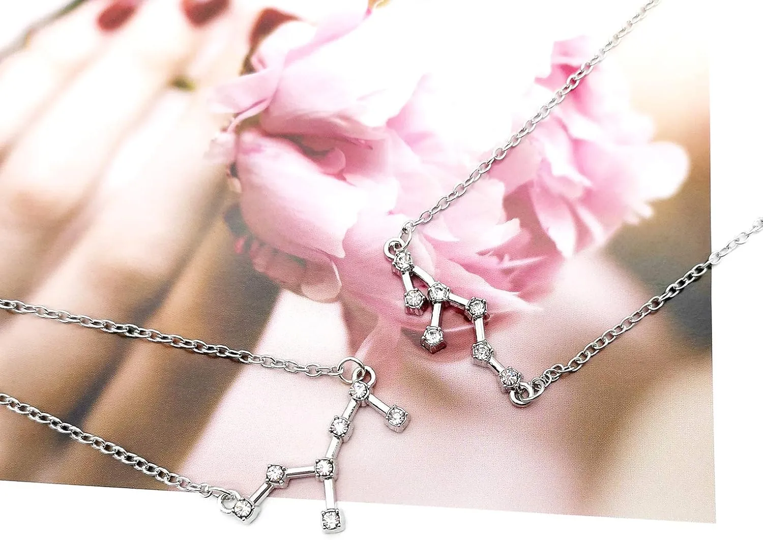 Rhinestone Zodiac Pendant Necklace for Women Silver Crystal 12 Constellation Necklaces Horoscope Sign Star Gemini Necklace Friendship Jewelry