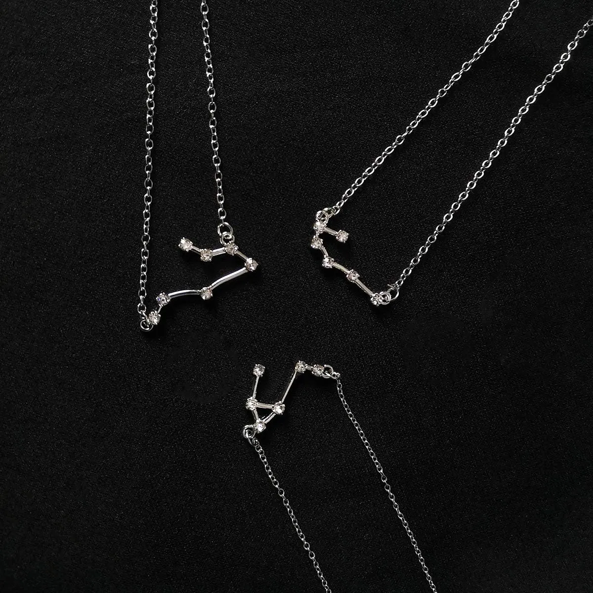 Rhinestone Zodiac Pendant Necklace for Women Silver Crystal 12 Constellation Necklaces Horoscope Sign Star Gemini Necklace Friendship Jewelry