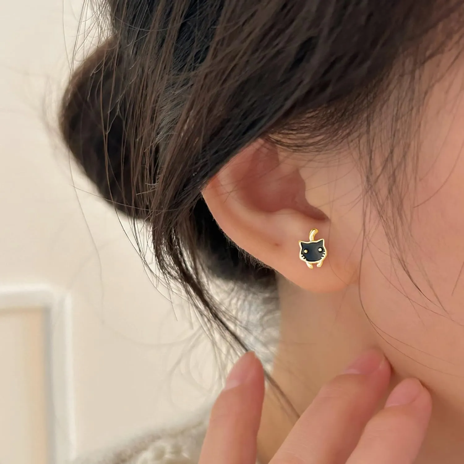 SLUYNZ 925 Sterling Silver Lovely Black Cat Earrings Studs for Women Teens Cat Studs Earrings for Cat Lovers