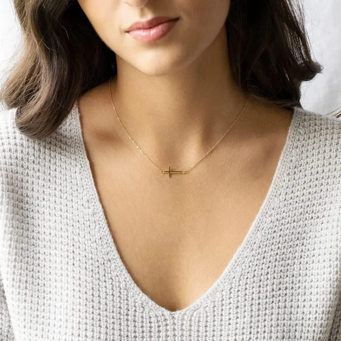 VIROMY Gold Cross Necklace for Women 14K Gold Plated Cute Sidways Cross Pendant Choker Necklaces Simple Trendy Everyday Jewelry for Women