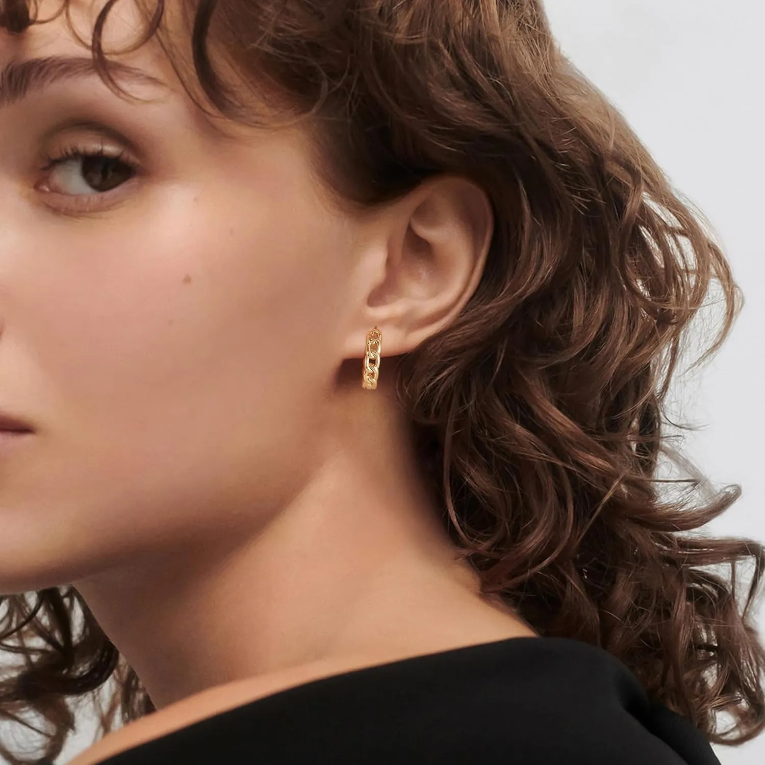 WEARON 14K Gold Plated Huggie Earrings for Women Personality Simplicity Twisted Chain Hoop Earrings Hypoallergenic Designer Ear Rings Fashion Jewelry Hollow Out Earrings